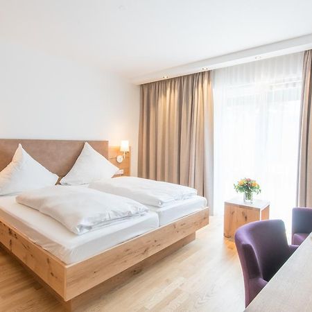 Hotel & Gasthaus Loewen Валдкирх Екстериор снимка