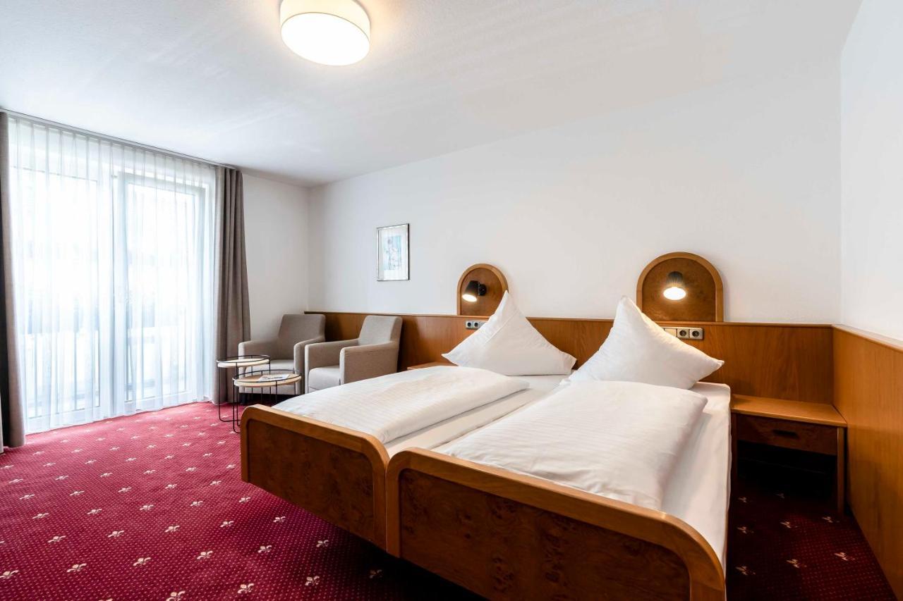 Hotel & Gasthaus Loewen Валдкирх Екстериор снимка