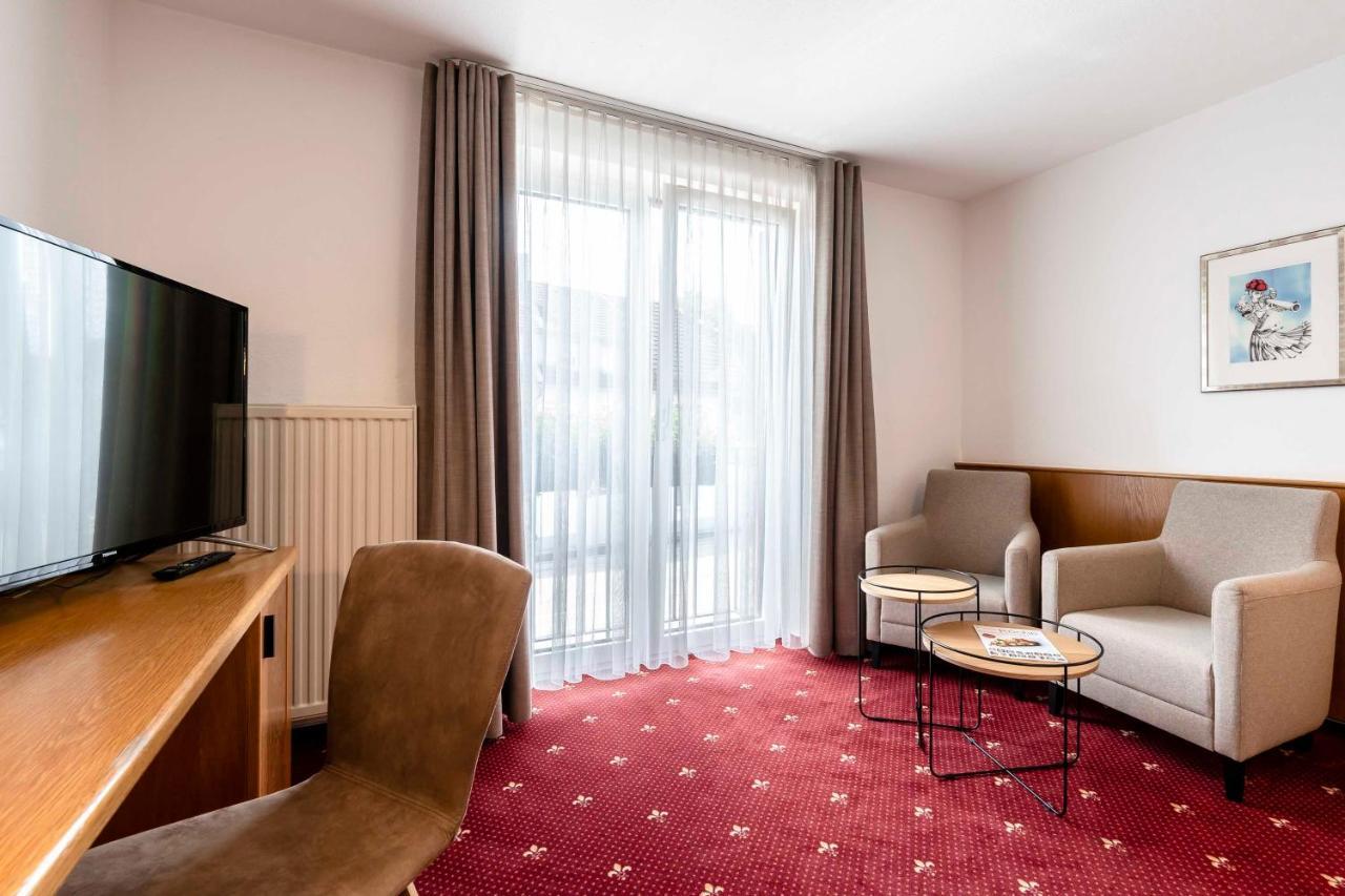 Hotel & Gasthaus Loewen Валдкирх Екстериор снимка