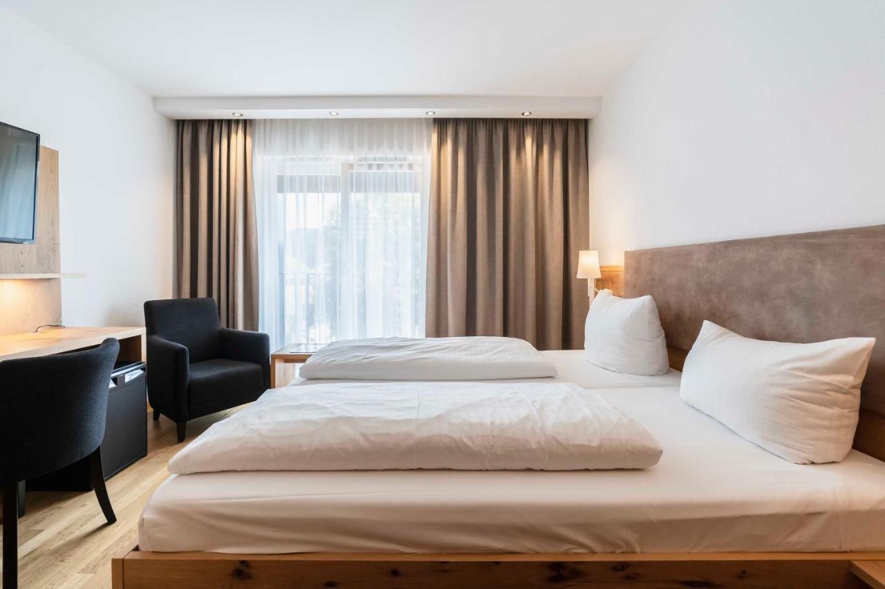 Hotel & Gasthaus Loewen Валдкирх Екстериор снимка