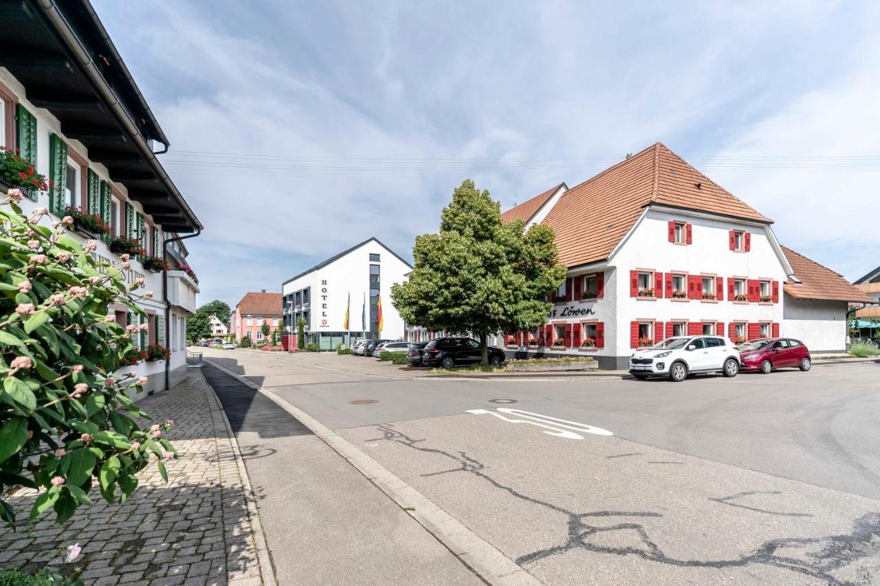 Hotel & Gasthaus Loewen Валдкирх Екстериор снимка