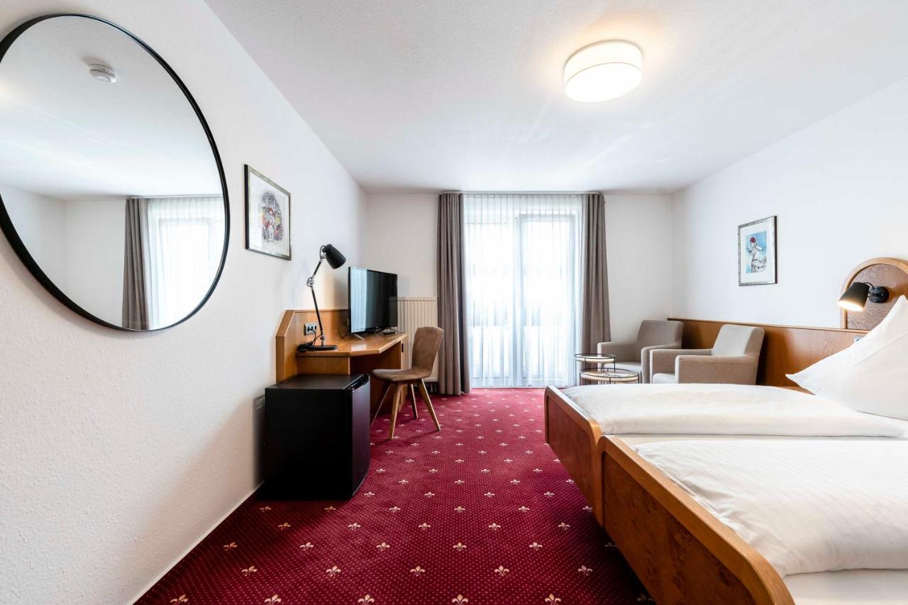 Hotel & Gasthaus Loewen Валдкирх Екстериор снимка