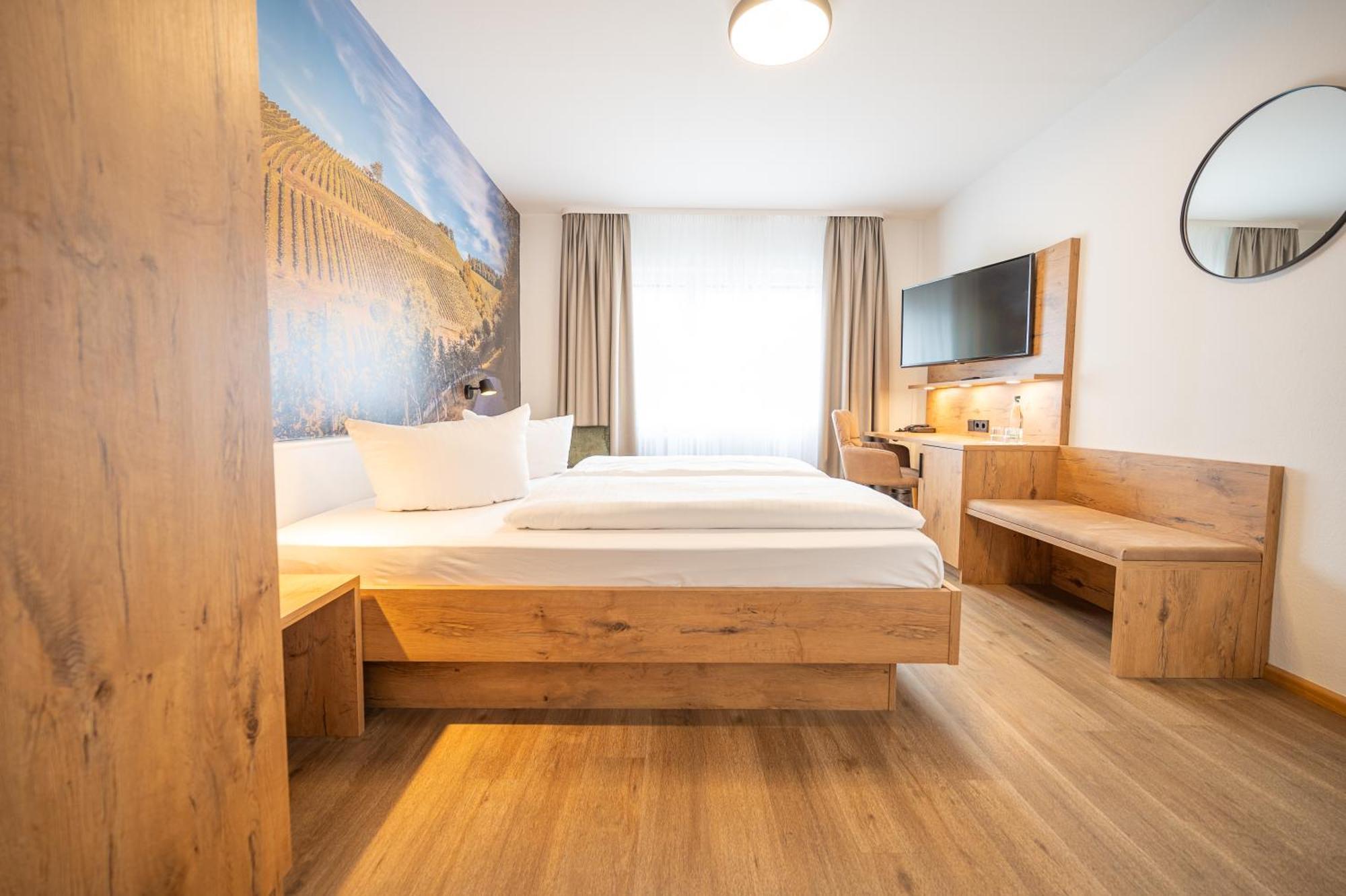 Hotel & Gasthaus Loewen Валдкирх Екстериор снимка