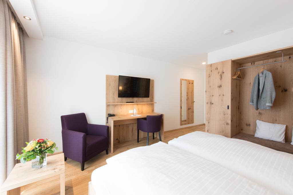 Hotel & Gasthaus Loewen Валдкирх Екстериор снимка